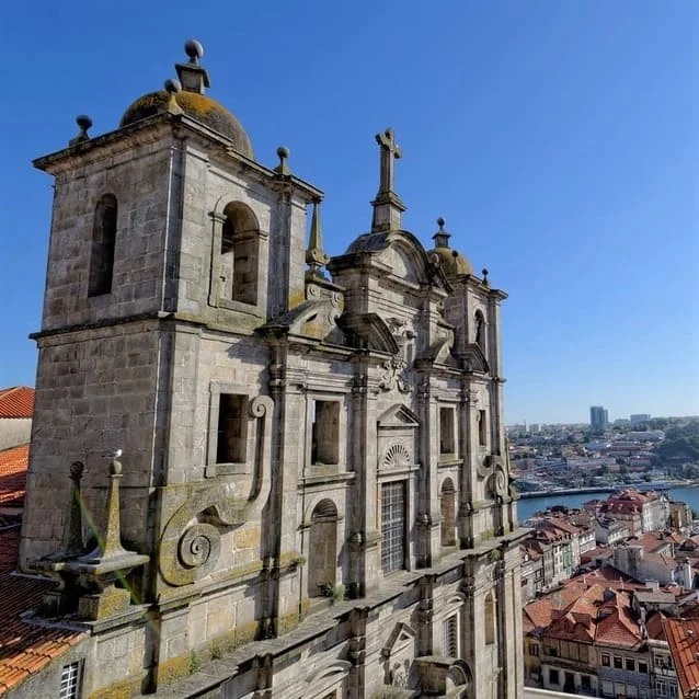 Servicios de traducción de portugués a español y de español a portugués