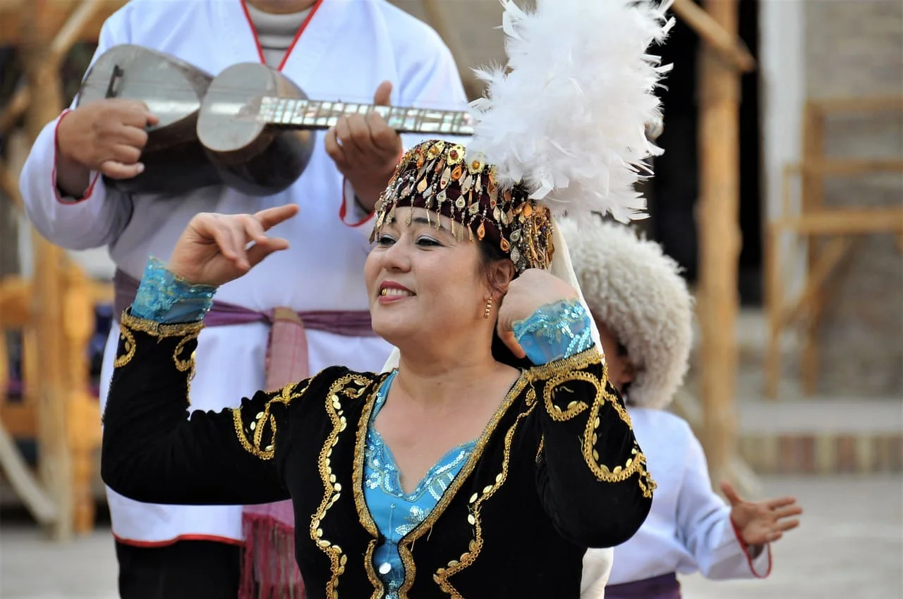 Otros pares de idiomas comunes para traducciones al uzbeko
