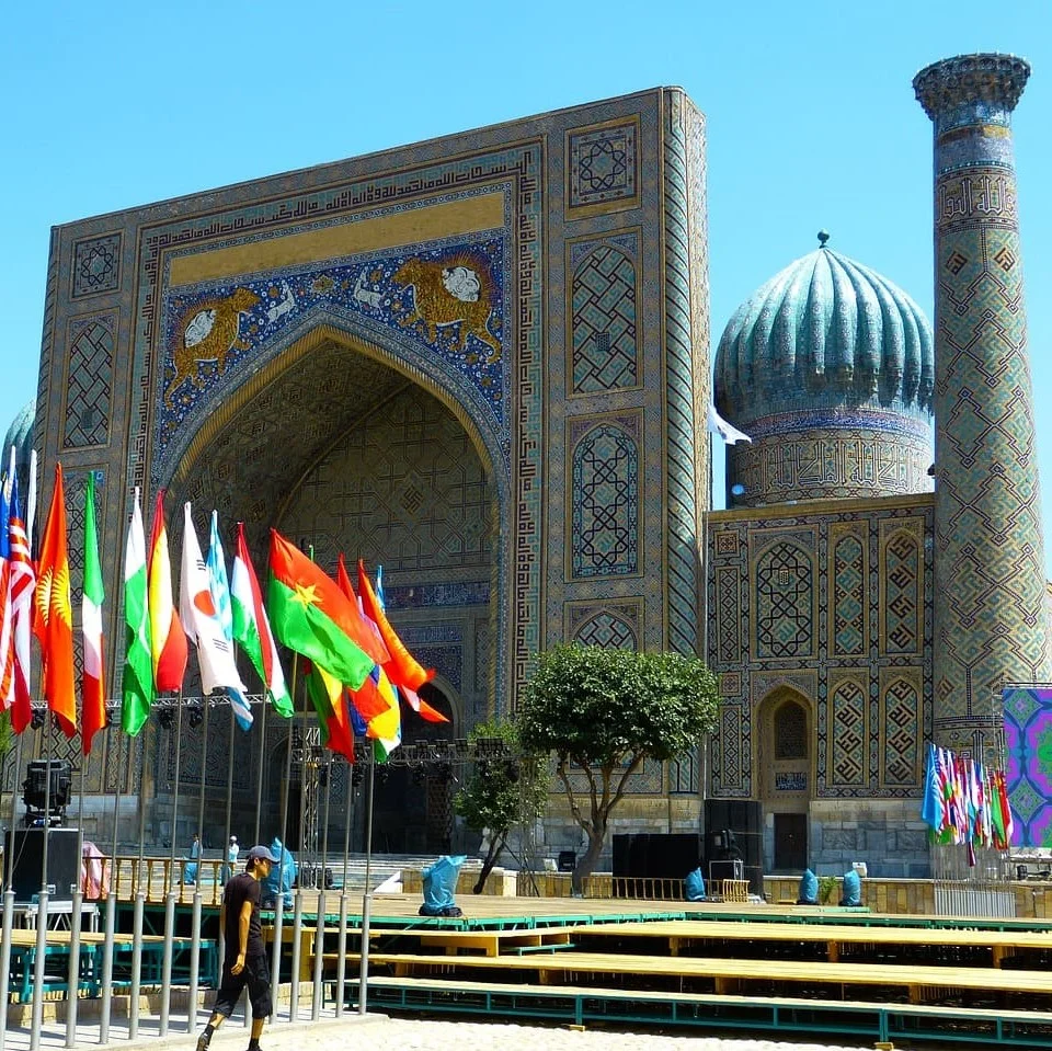Servicios de traducción al uzbeko