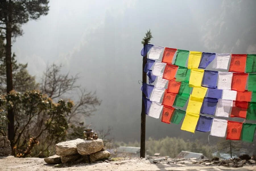 La Evolución Lingüística del Nepalí