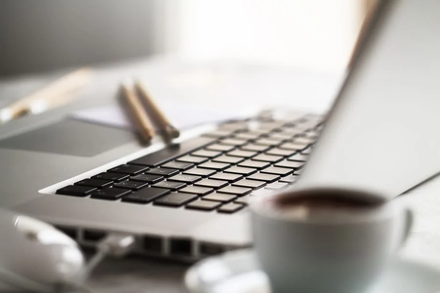 7 Pasos para Encontrar al Traductor Freelance Perfecto
